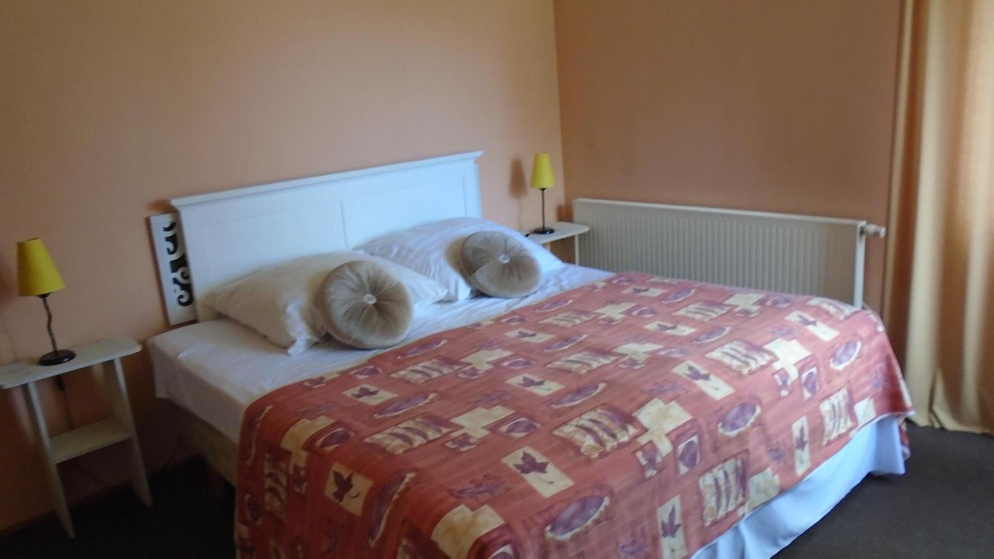Hotel Getliin Saku Exteriör bild