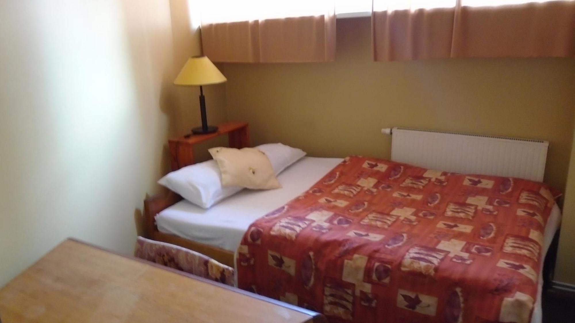Hotel Getliin Saku Exteriör bild