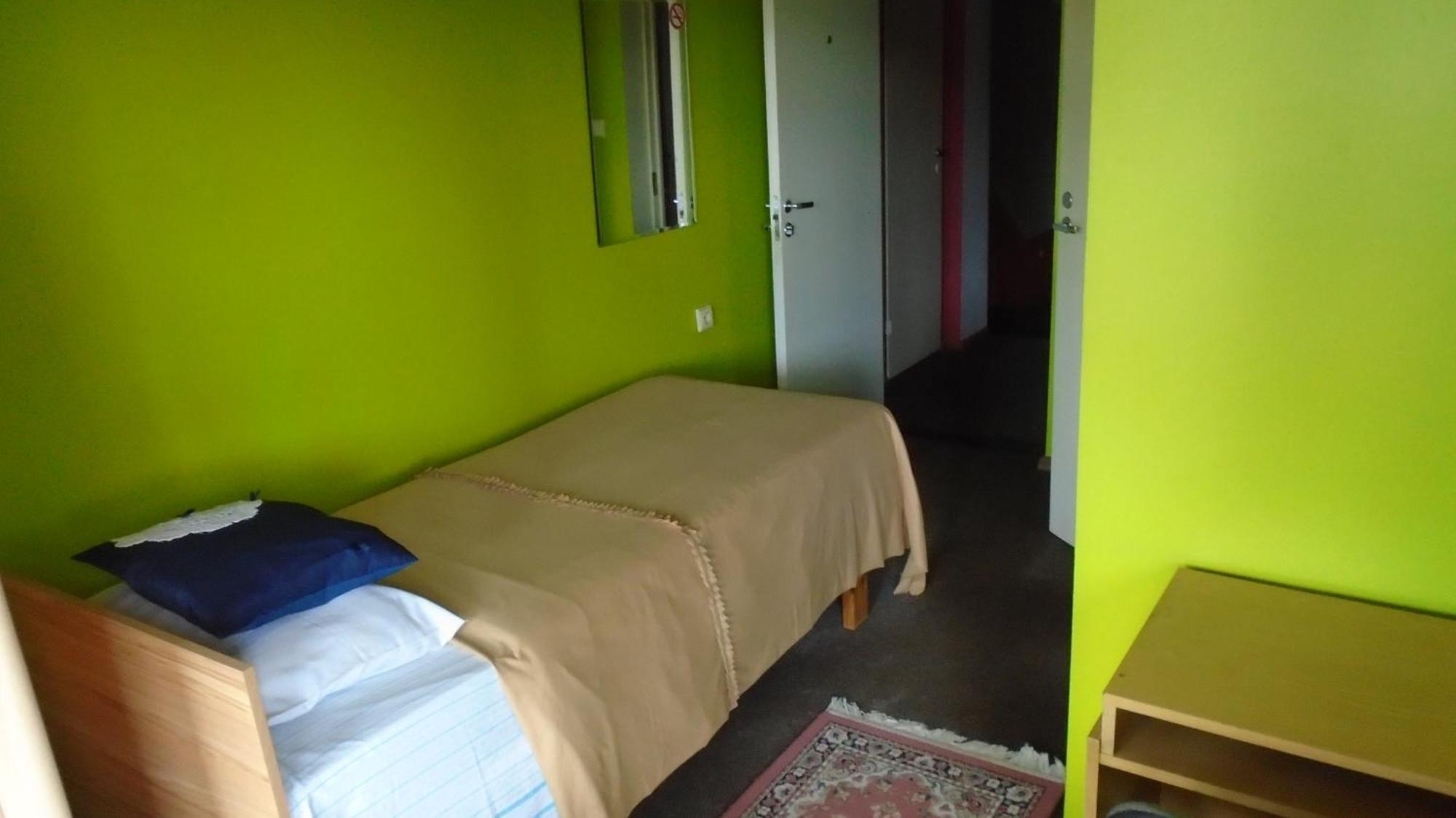 Hotel Getliin Saku Exteriör bild