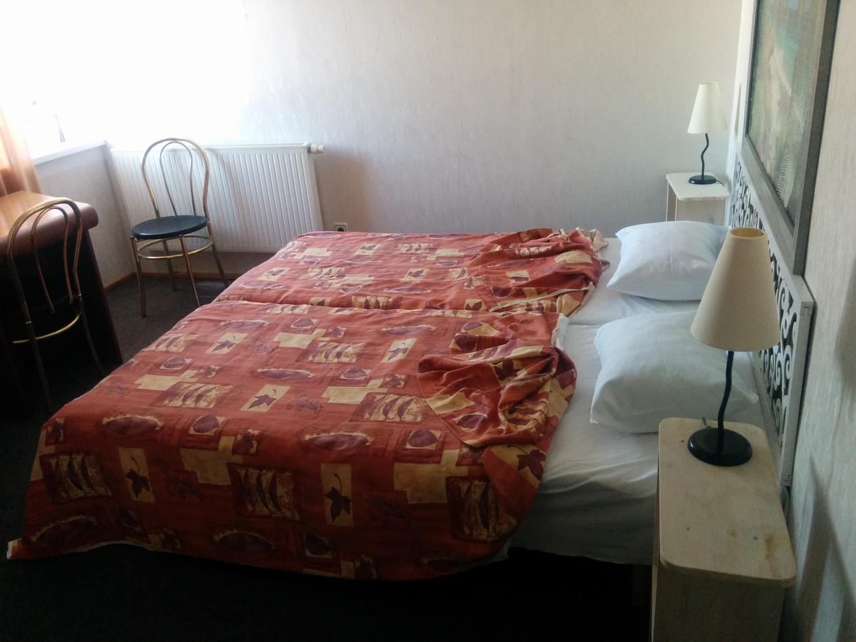 Hotel Getliin Saku Exteriör bild
