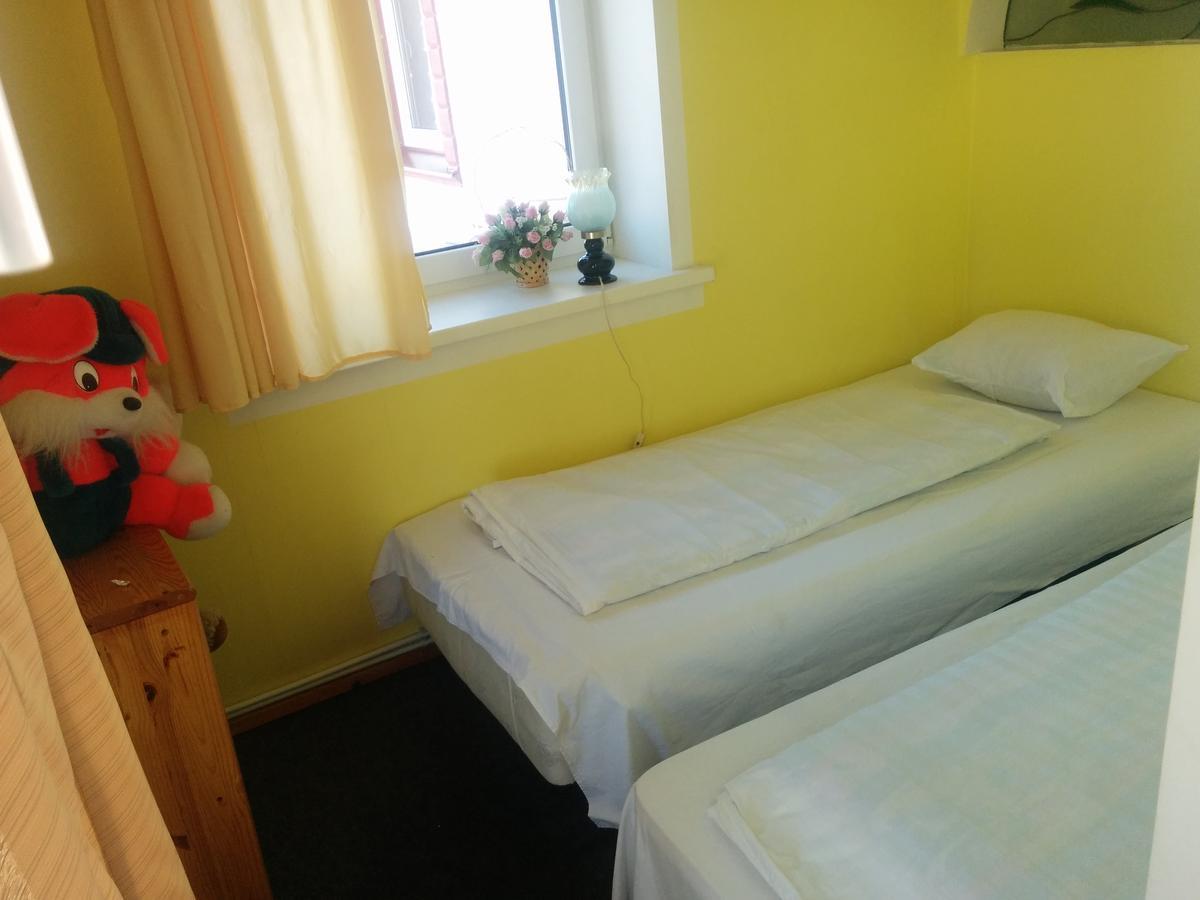 Hotel Getliin Saku Exteriör bild